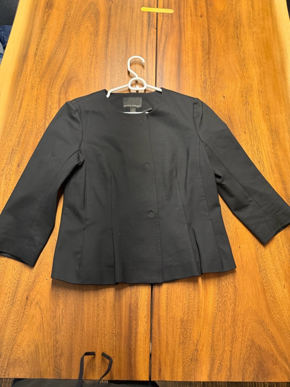 Banana Republic Women's Black Fitted Blazer
